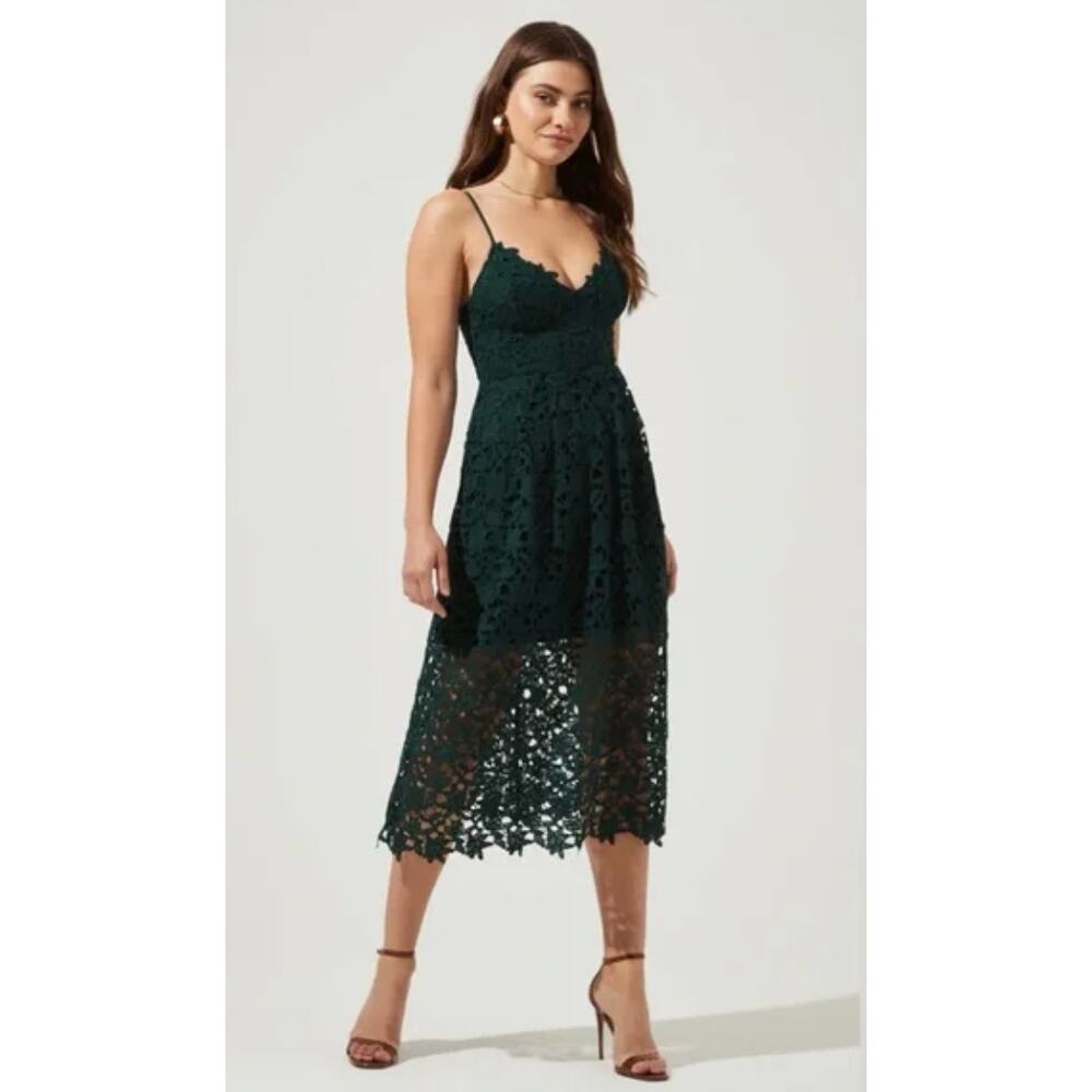 ASTR The Label Lace A-Line Midi Dress in Hunter Green Medium